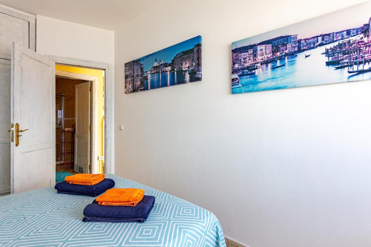 M.E.Downtownapartment Corralejo Exterior photo